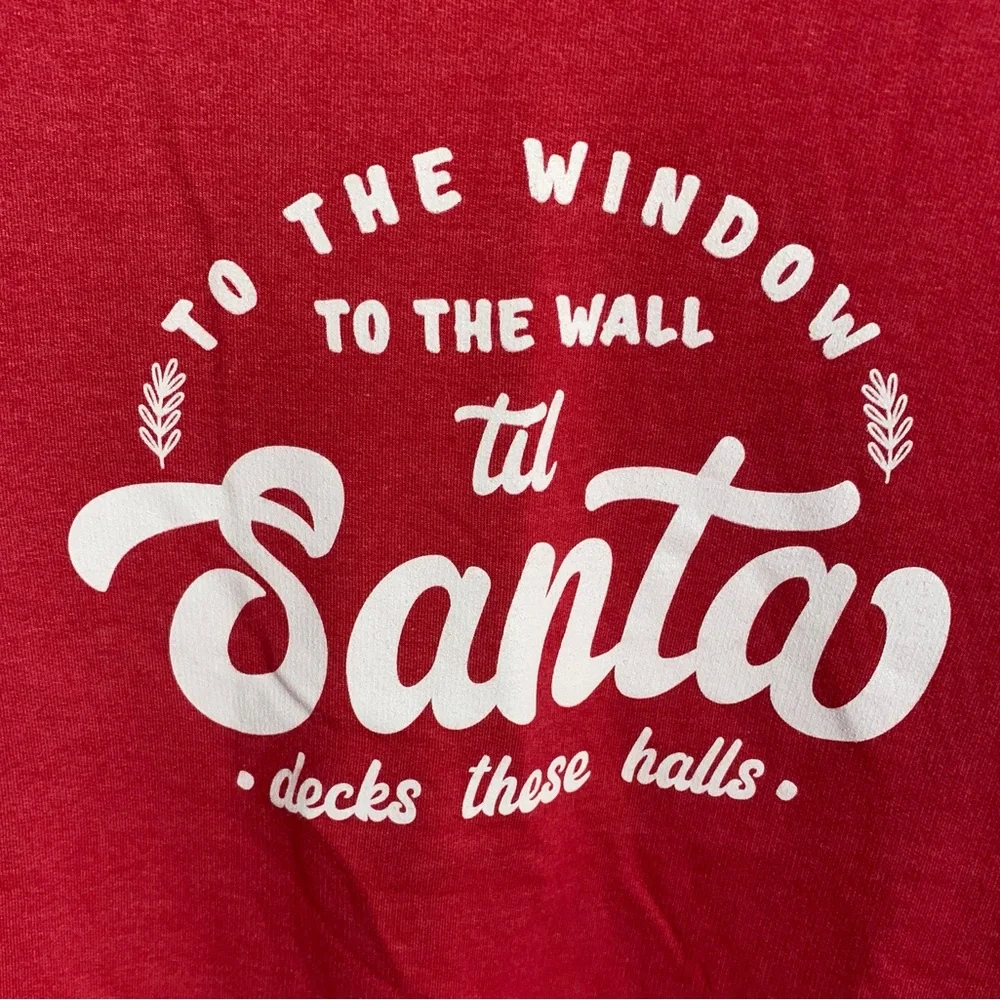 *NEW* Red To The Window Sweatshirt Size Small - Picture 4 of 5